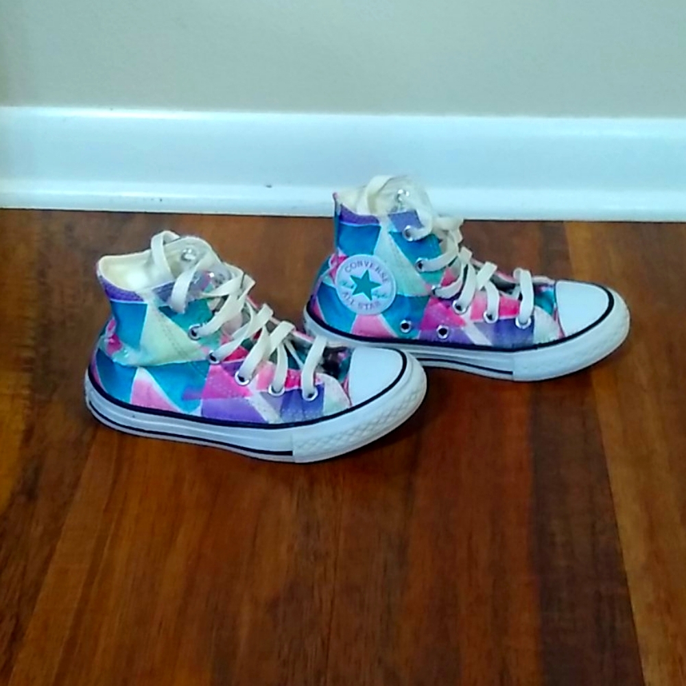 Girl's Converse